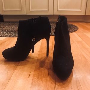 Black heeled booties